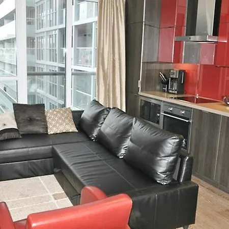Trinity Suites - Luxury Condo On Front Street
